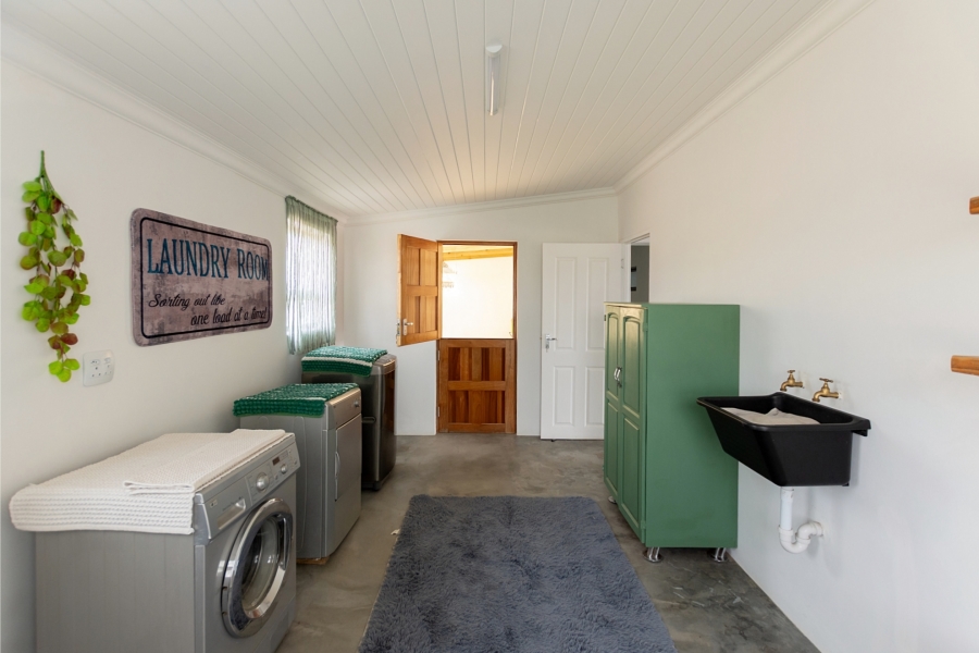 7 Bedroom Property for Sale in Jacobsbaai Western Cape